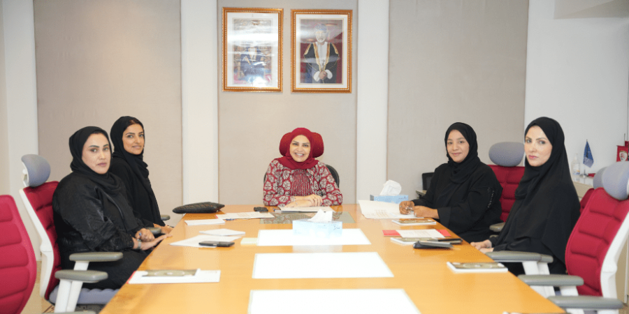 لجنة كرة القدم النسائية تعقد اجتماعها الثاني لجنة كرة القدم النسائية تعقد اجتماعها الثاني